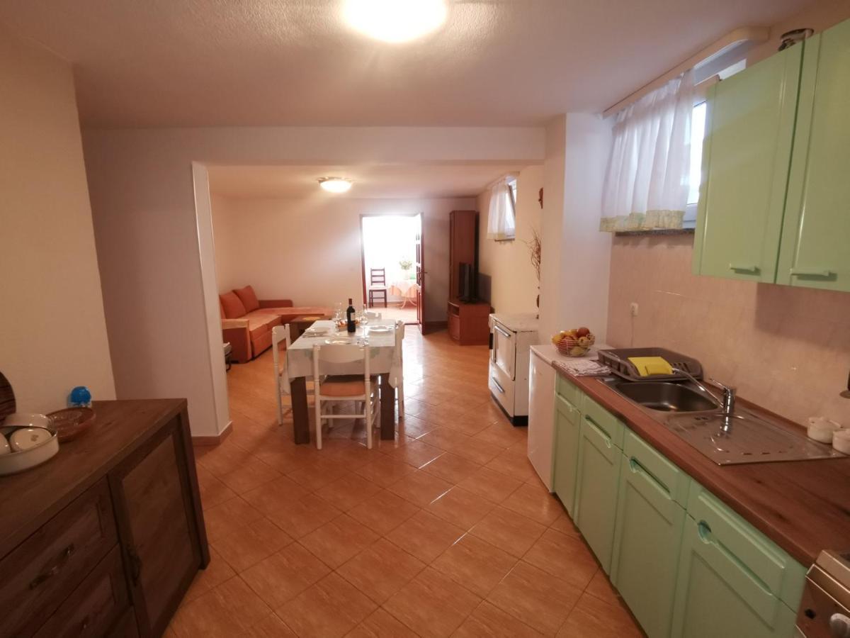 Apartmani Berber Babici Экстерьер фото